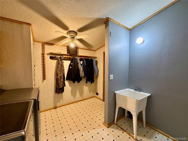 312 W Ryus Ave, La Veta, CO 81055