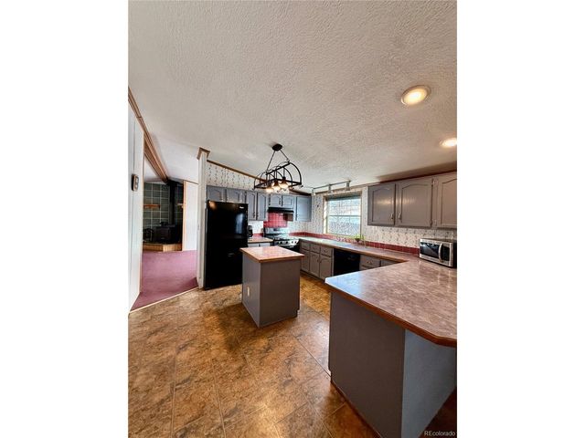 312 W Ryus Ave, La Veta, CO 81055