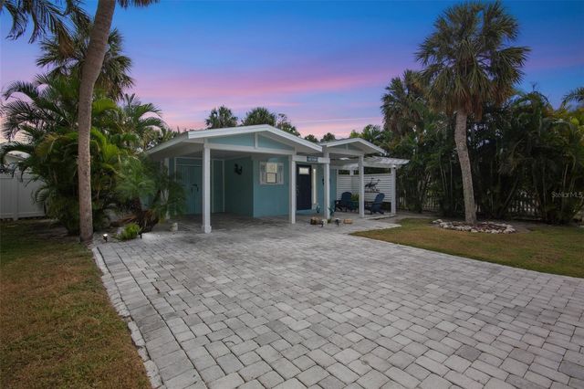5803 IMPERIORE AVENUE, Holmes Beach, FL 34217
