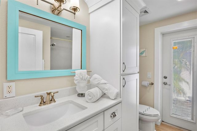 5803 IMPERIORE AVENUE, Holmes Beach, FL 34217