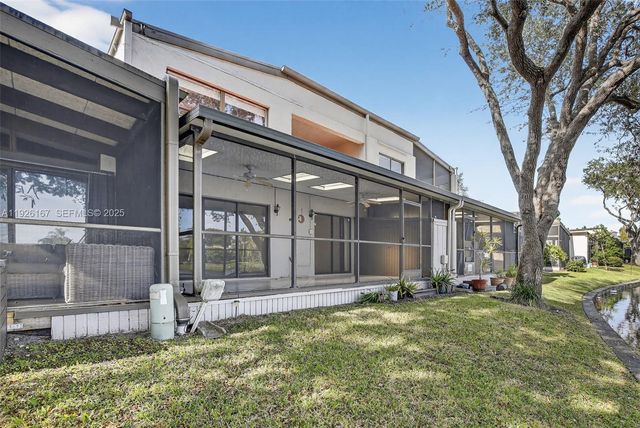 9703 N New River Canal Rd 103, Plantation, FL 33324