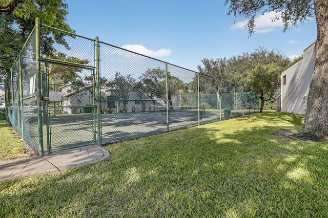 9703 N New River Canal Rd 103, Plantation, FL 33324