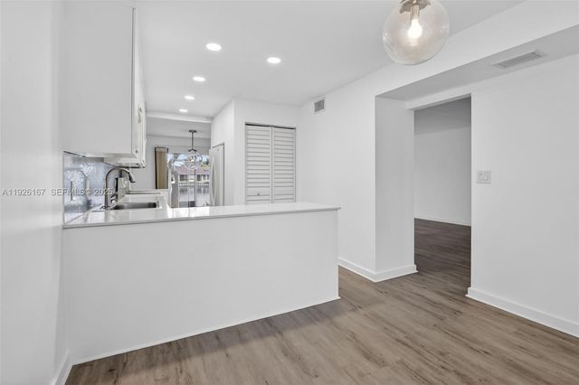 9703 N New River Canal Rd 103, Plantation, FL 33324