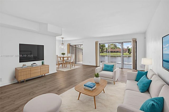 9703 N New River Canal Rd 103, Plantation, FL 33324