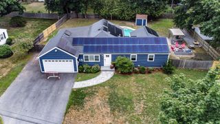 19 Edgell Dr, Framingham, MA 01701