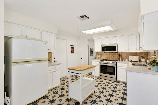 1407 Black Cherry DR, Cedar Park, TX 78613
