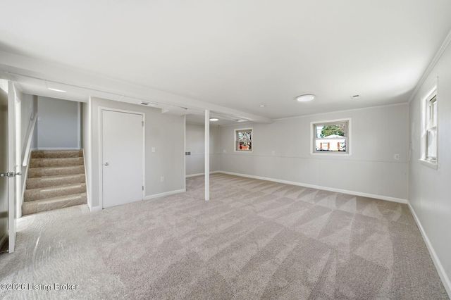 6914 Shareith Dr, Louisville, KY 40228