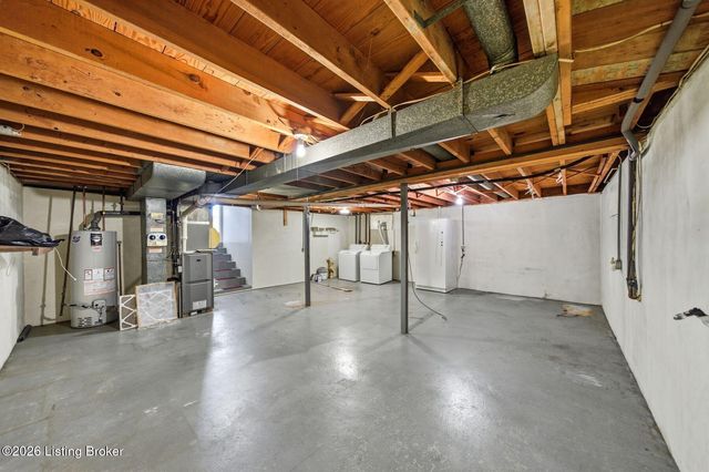 6914 Shareith Dr, Louisville, KY 40228