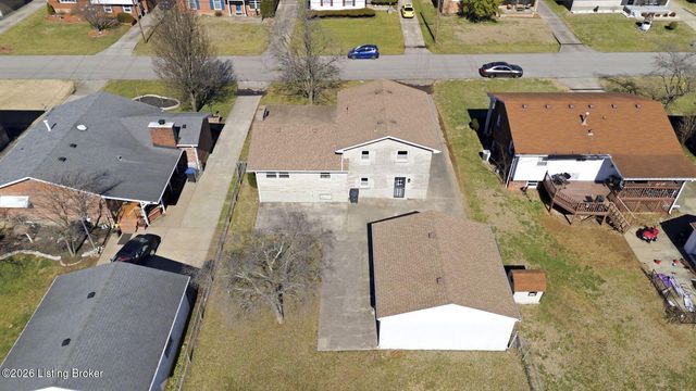 6914 Shareith Dr, Louisville, KY 40228