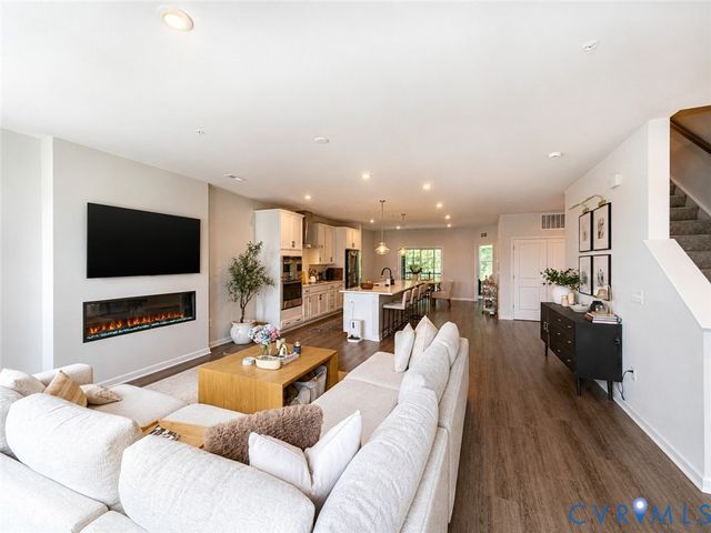 13329 Coalfield Station Ln, Midlothian, VA 23114