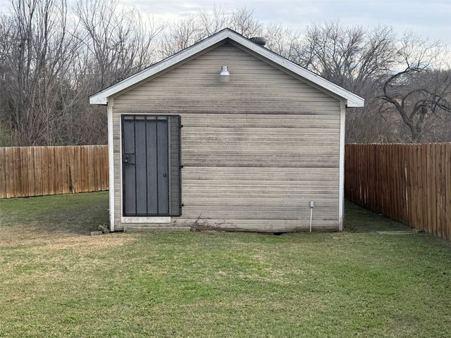 3240 Valley Forge Trail, Forest Hill, TX 76140