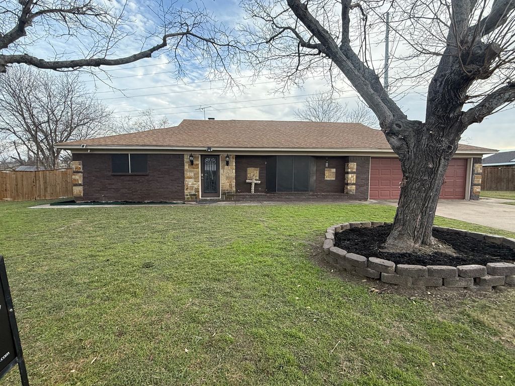 3240 Valley Forge Trail, Forest Hill, TX 76140