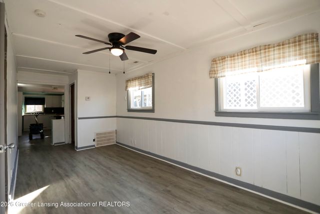 414 Raymerville Court, Eaton Rapids, MI 48827