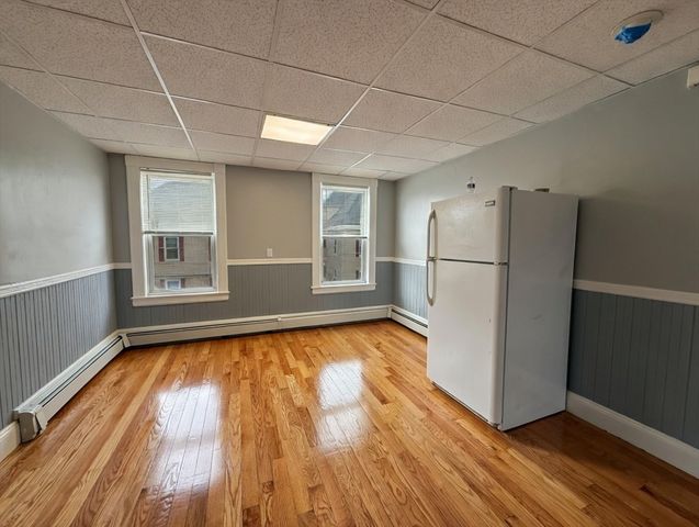 117 University Ave 3, Lowell, MA 01854