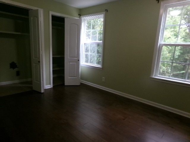 718 Acorn Dr, Clarksville, TN 37043