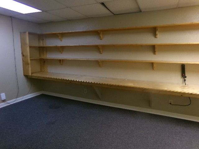 718 Acorn Dr, Clarksville, TN 37043