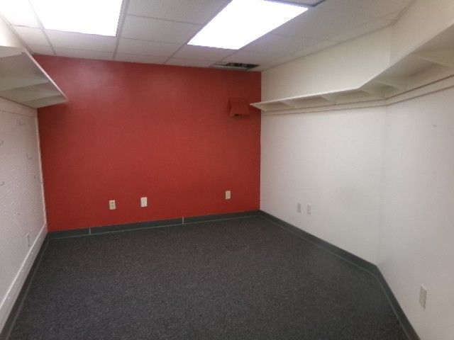 718 Acorn Dr, Clarksville, TN 37043