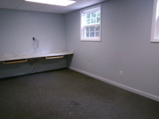 718 Acorn Dr, Clarksville, TN 37043