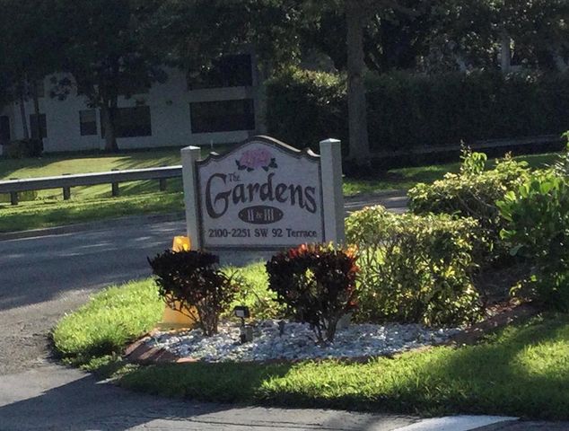 2240 SW 92nd Terrace 2402, Davie, FL 33324
