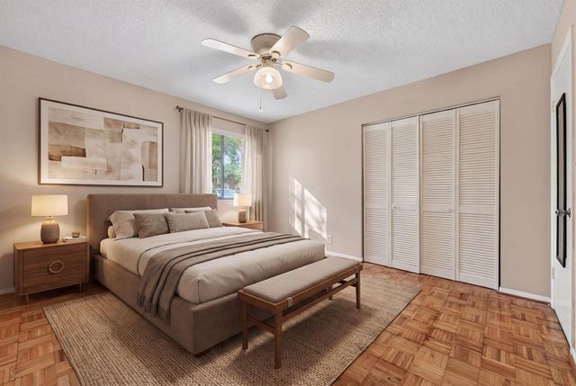 2240 SW 92nd Terrace 2402, Davie, FL 33324