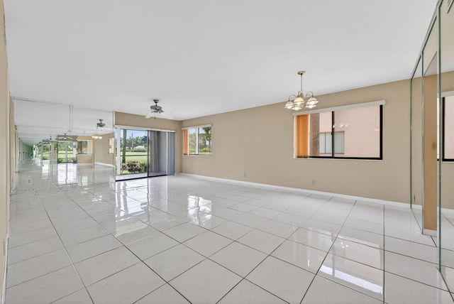 2240 SW 92nd Terrace 2402, Davie, FL 33324