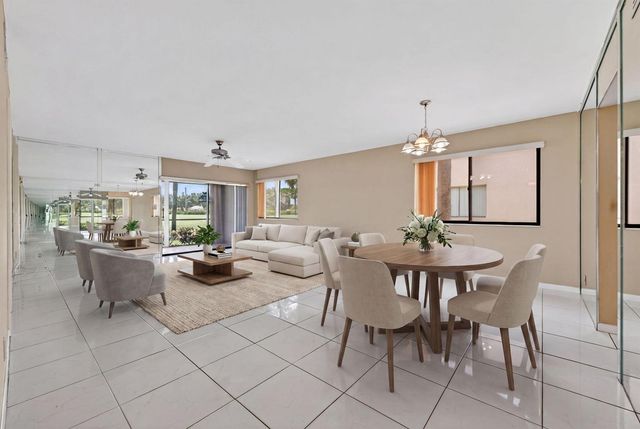 2240 SW 92nd Terrace 2402, Davie, FL 33324