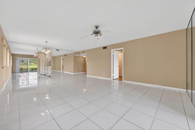 2240 SW 92nd Terrace 2402, Davie, FL 33324