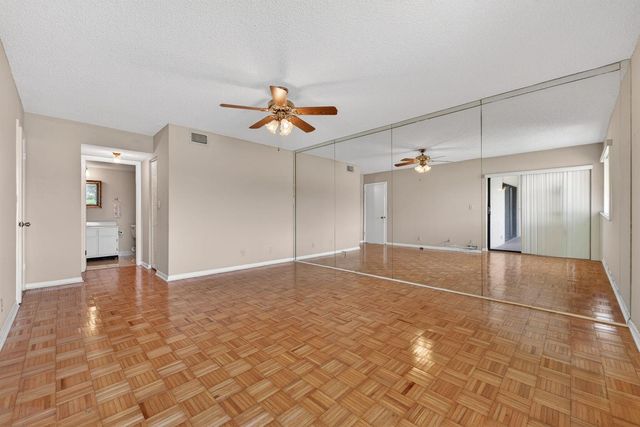 2240 SW 92nd Terrace 2402, Davie, FL 33324