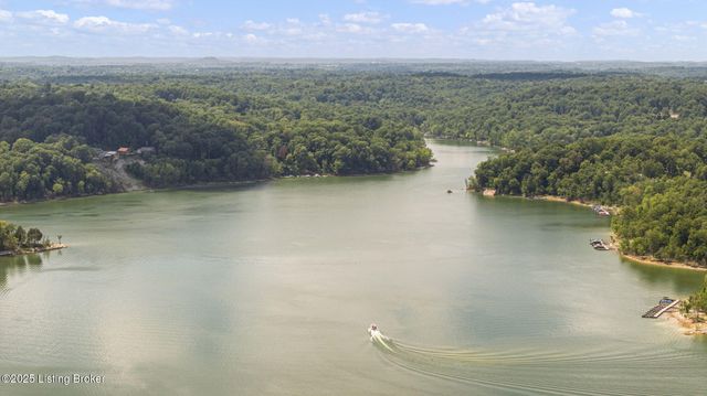 1 Twin Oaks Dr, Mammoth Cave, KY 42259