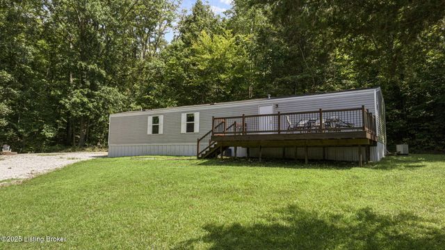 1 Twin Oaks Dr, Mammoth Cave, KY 42259