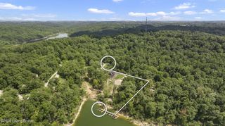 1 Twin Oaks Dr, Mammoth Cave, KY 42259