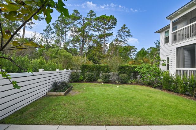 16 Riker Avenue, Santa Rosa Beach, FL 32459