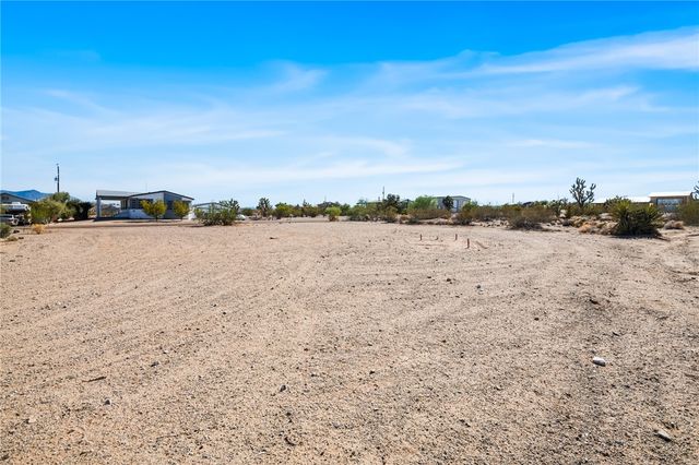 515 Bishop Drive, Meadview, AZ 86444
