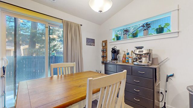 680 McKinney Ranch Road, Sisters, OR 97759