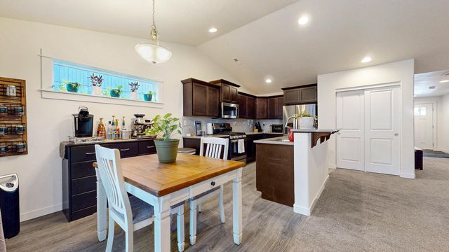 680 McKinney Ranch Road, Sisters, OR 97759