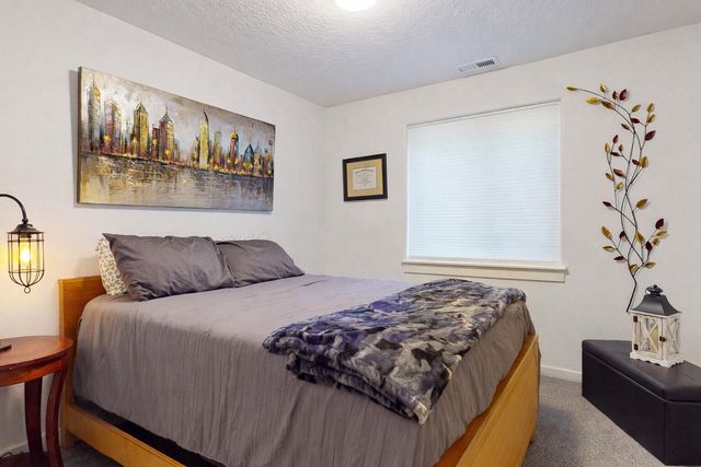 680 McKinney Ranch Road, Sisters, OR 97759