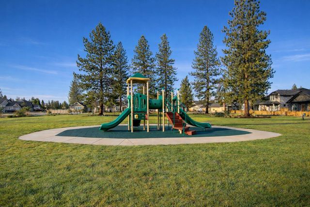 680 McKinney Ranch Road, Sisters, OR 97759