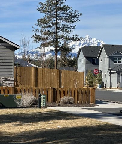 680 McKinney Ranch Road, Sisters, OR 97759