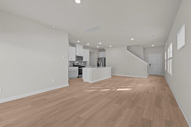 678 Cozy Bluff Road, Spartanburg, SC 29301