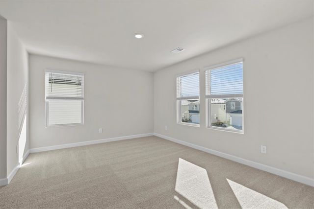 678 Cozy Bluff Road, Spartanburg, SC 29301