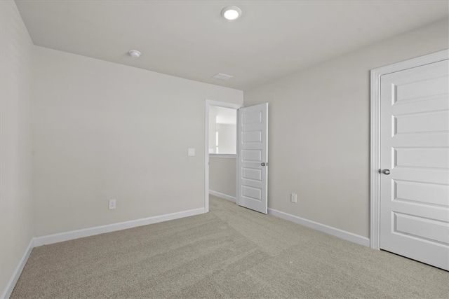 678 Cozy Bluff Road, Spartanburg, SC 29301