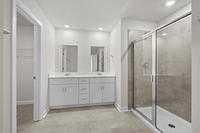 678 Cozy Bluff Road, Spartanburg, SC 29301