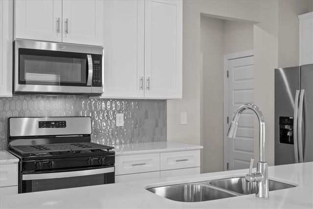 678 Cozy Bluff Road, Spartanburg, SC 29301