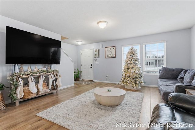 210 Thorn Hill Court, Hastings, MI 49058