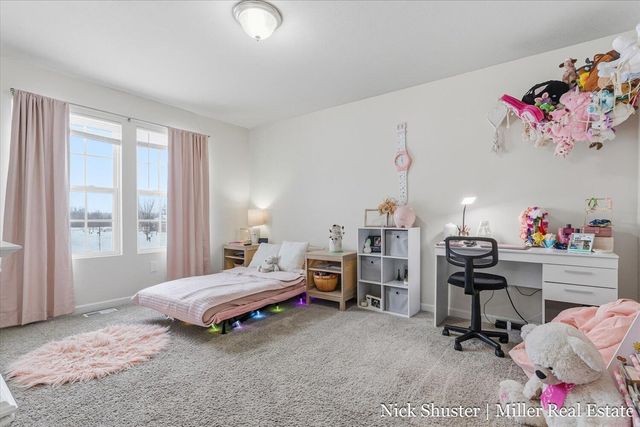 210 Thorn Hill Court, Hastings, MI 49058