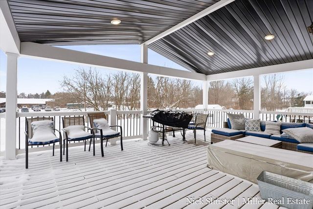 210 Thorn Hill Court, Hastings, MI 49058