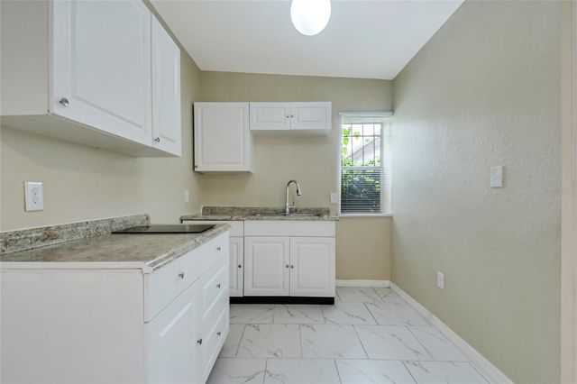 910 18TH STREET, Orlando, FL 32805