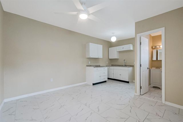 910 18TH STREET, Orlando, FL 32805