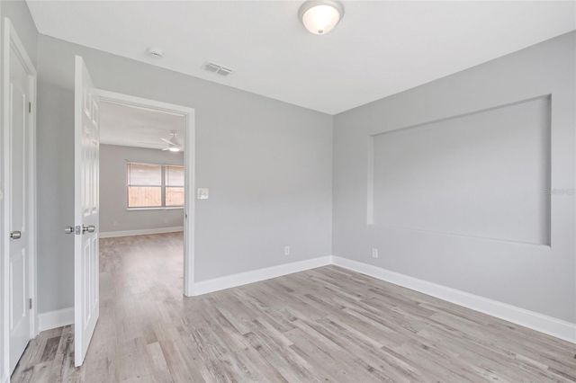 910 18TH STREET, Orlando, FL 32805