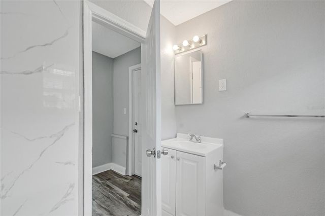 910 18TH STREET, Orlando, FL 32805